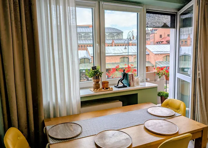 Old I With Parking *